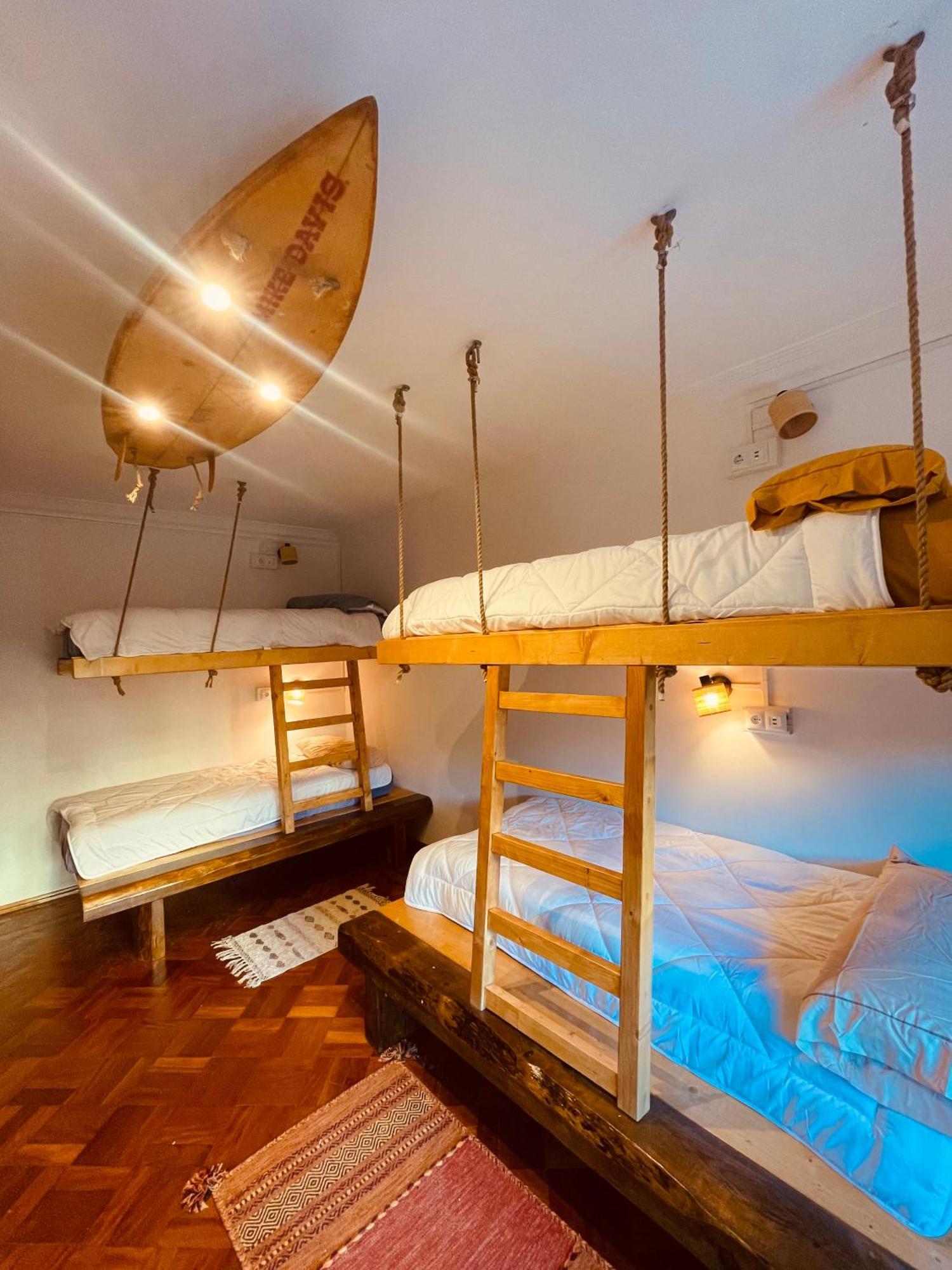 Хостел Lisbon Soul Surf Camp Кашкайш Екстер'єр фото