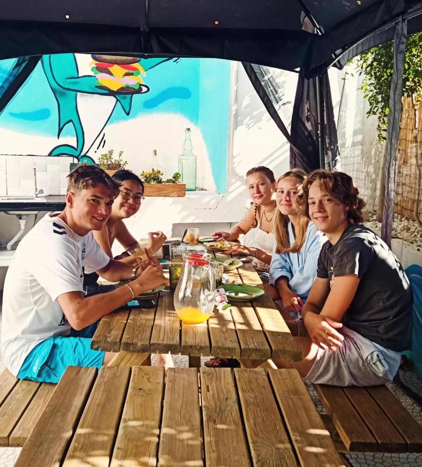 Хостел Lisbon Soul Surf Camp Кашкайш Екстер'єр фото